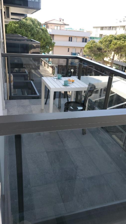 Malibu Apartments 비비오네 외부 사진