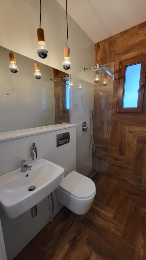 Malibu Apartments 비비오네 외부 사진