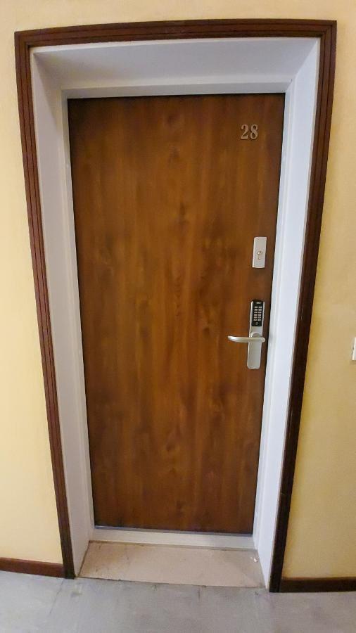 Malibu Apartments 비비오네 외부 사진